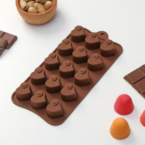 Форма для шоколада Доляна «Сердцеедка», 21,5×11×1,5 см, 15 ячеек, цвет коричневый Доляна