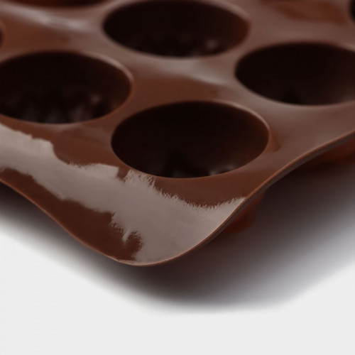 Форма для шоколада Доляна «Клумба цветов», 20,5×10,5×1,5 см, 15 ячеек, цвет коричневый Доляна