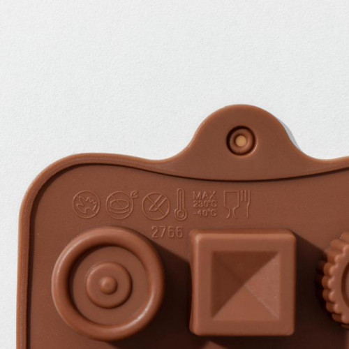 Форма для шоколада Доляна «Кружочки, квадратики», 21,5×10,4×1,5 см, 15 ячеек, цвет МИКС Доляна