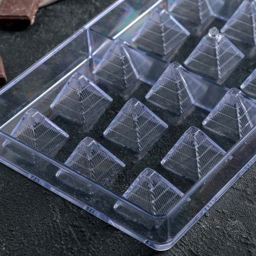 Форма для шоколада и конфет «Пирамида», 21 ячейка (производитель не указан)