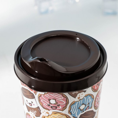 Стакан пластиковый с крышкой «IZI-GO», 550 мл, 9,3×9,1×15,8 см, декор МИКС, цвет тёмно-коричневый Idiland