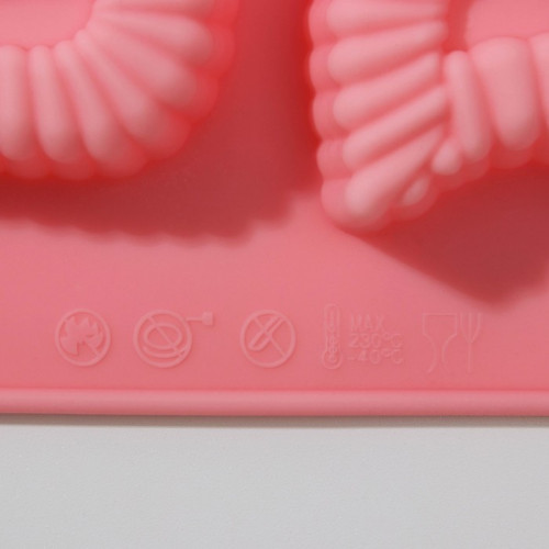 Форма силиконовая для выпечки Доляна «Зорро», 8 ячеек, 28×16×2 см, ячейка 5×6,6 см, глубина 1,7 см, цвет МИКС Доляна