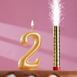 Набор Свеча для торта цифра 2 Гигант, золотая, с фонтаном, 9,5 см
